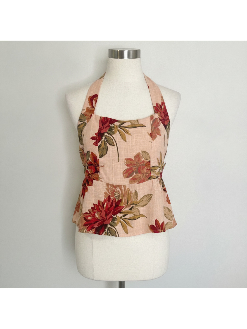 NWT Paper Heart Floral Linen Blend Halter Top Medium
